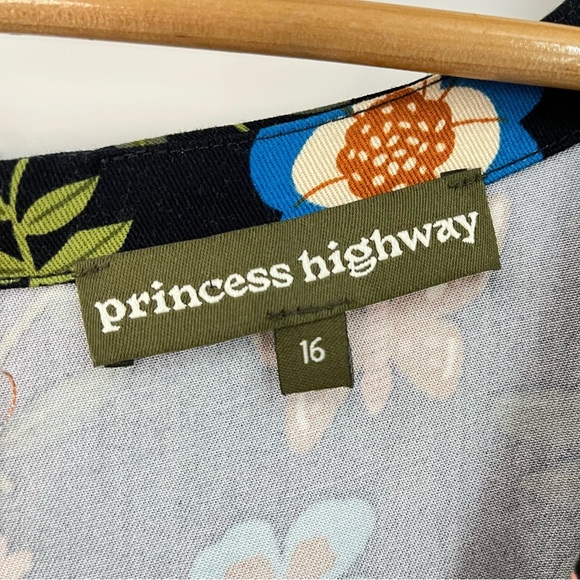 Princess Highway 16 Modcloth Midi Dress Visited By Hummingbirds - Picture 7 of 16